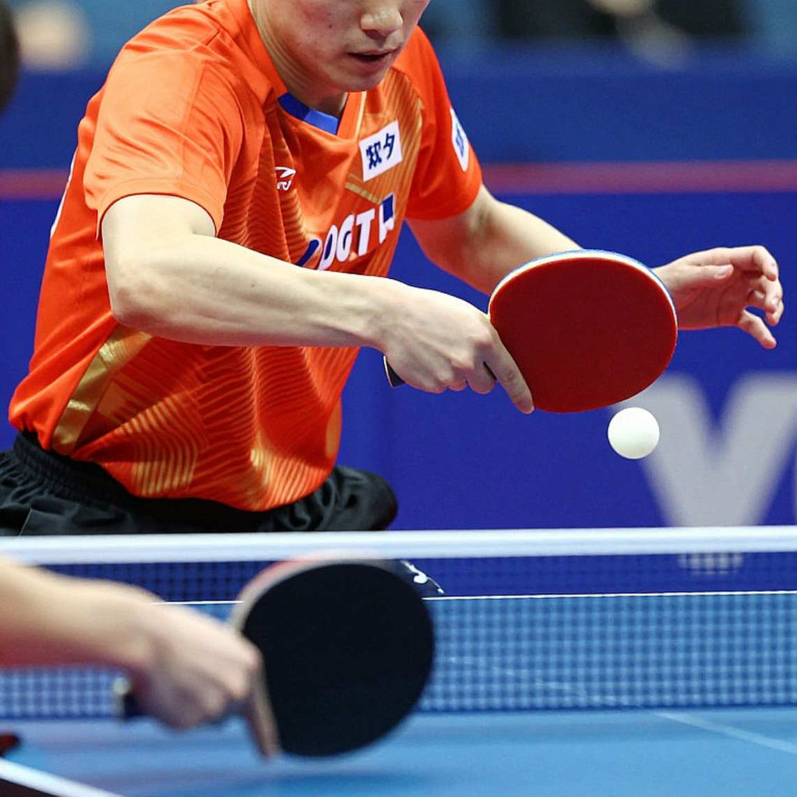 Peter Engel (2026–2026): Người thầy bóng bàn đi qua sáu lần thế giới đổi luật